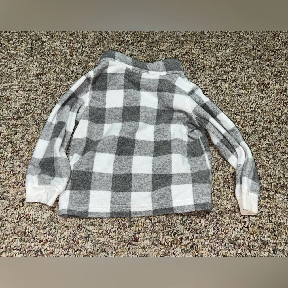 Boys, girls, toddler 24 months 2T shirt Carter's Pullover Sweater